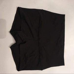 Boogie shorts